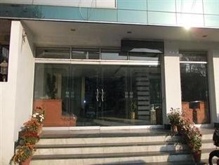 Hotel Amber Lucknow Exterior photo